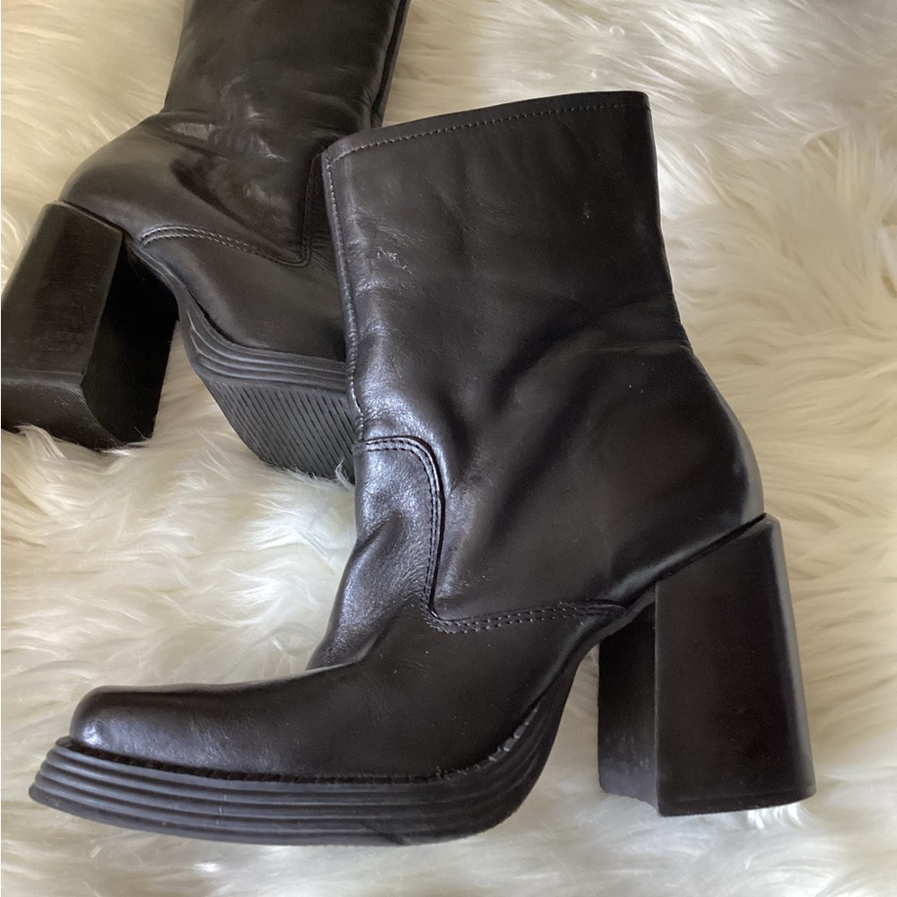 Women’s Studio HD2 Black Leather Side Zip Chunky Platform Ankle Boot